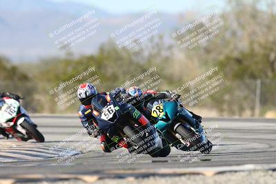 media/Dec-07-2025-CVMA (Sun) [[3e7d2de5dc]]/Race 12- Formula 40 MW and LW/